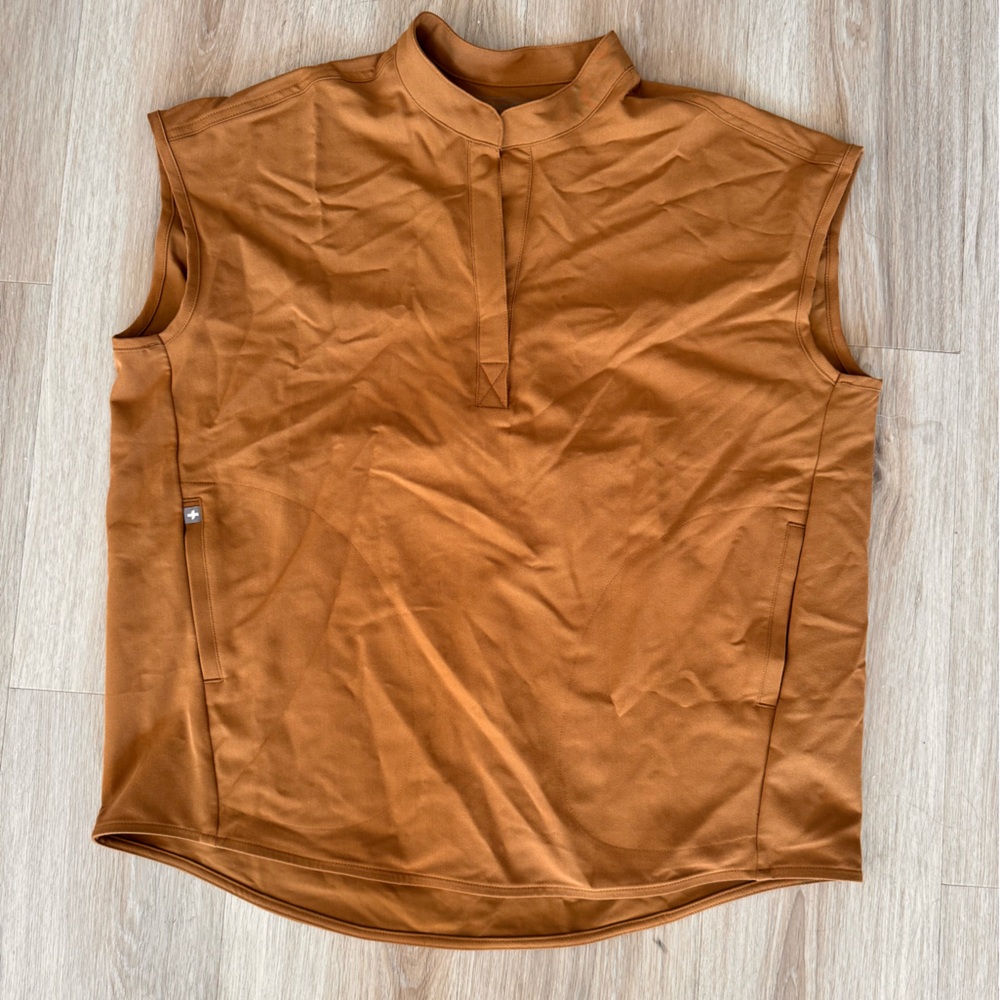 Brown Figs Extremes Small Rafaela Scrub Top